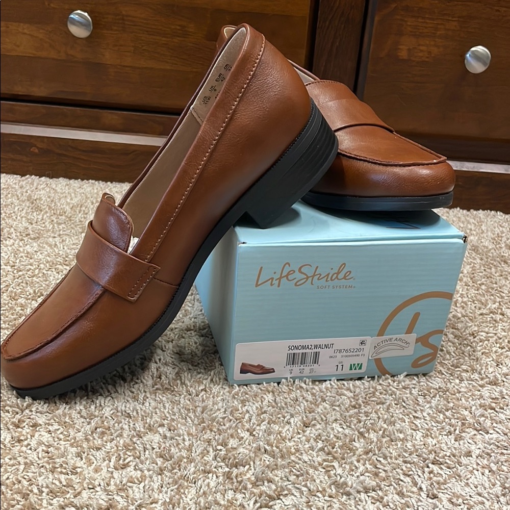 Life Stride Women’s Brown Loafers
